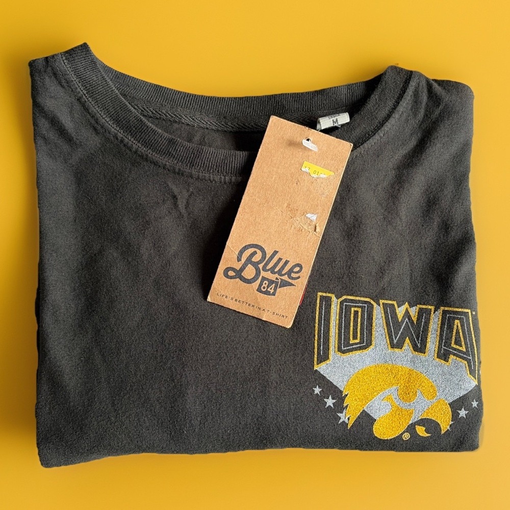 Iowa Hawkeyes Long Sleeve T‎ Shirt Blue 84 Size Medium Black NWT